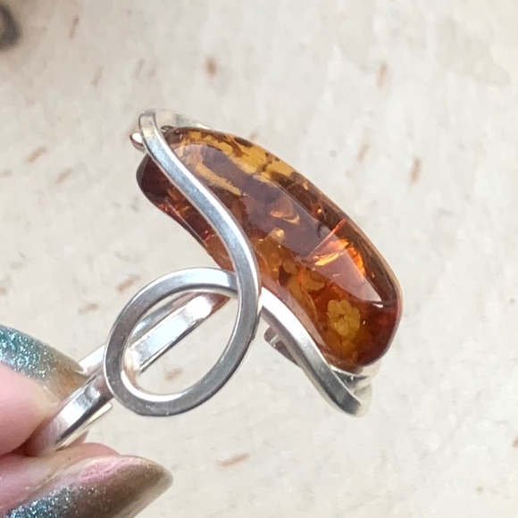 Beautiful Honey BALTIC AMBER  Ring - Picture 6 of 11
